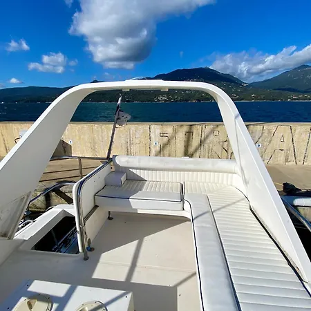 Stonda In Mare Une Parenthese En Mer Bateau-hôtel